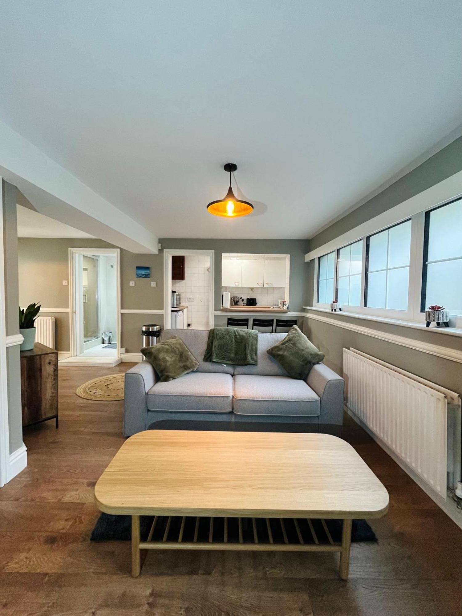 Mossley Hill Retreat *