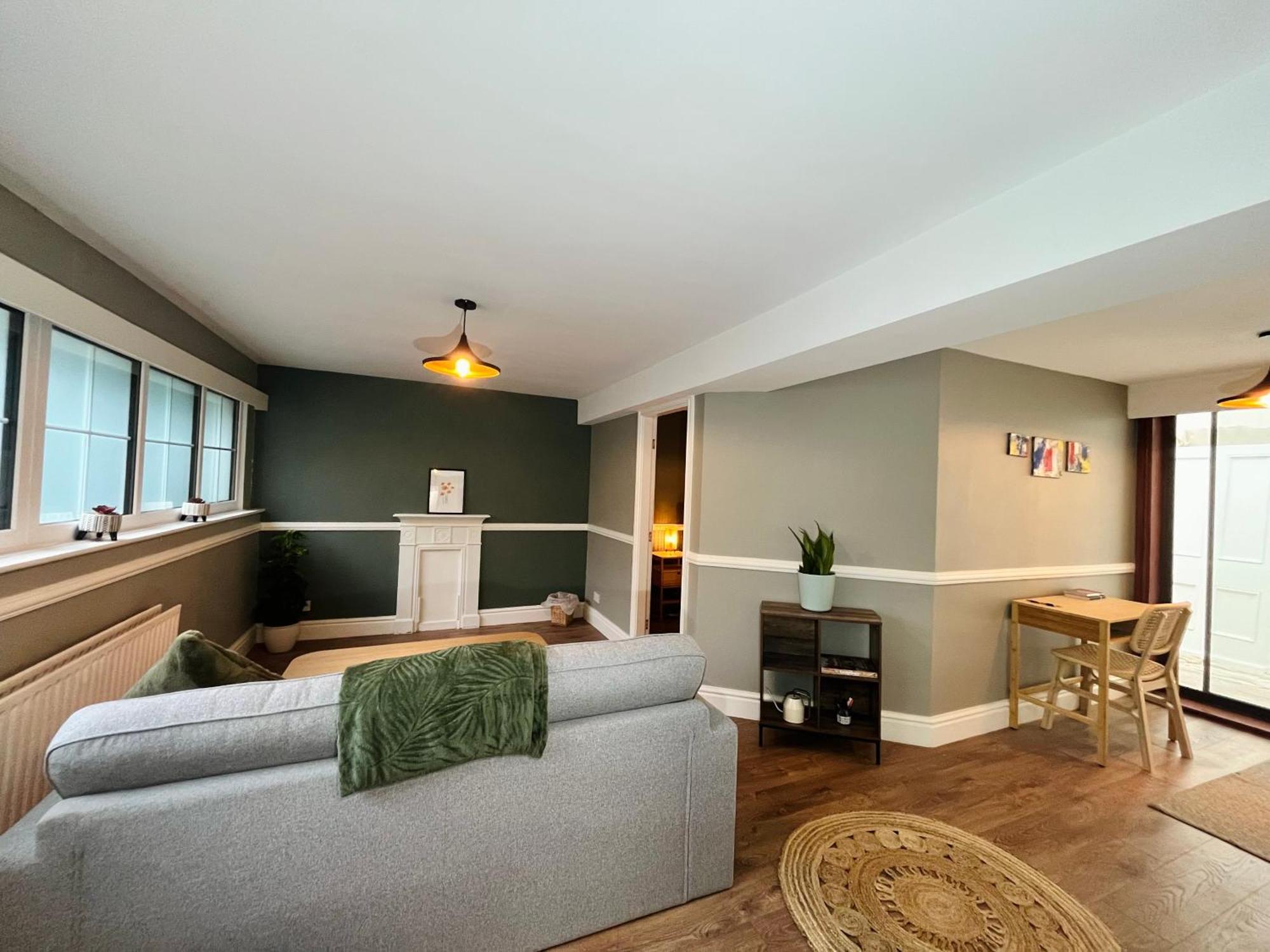 Mossley Hill Retreat Guest house