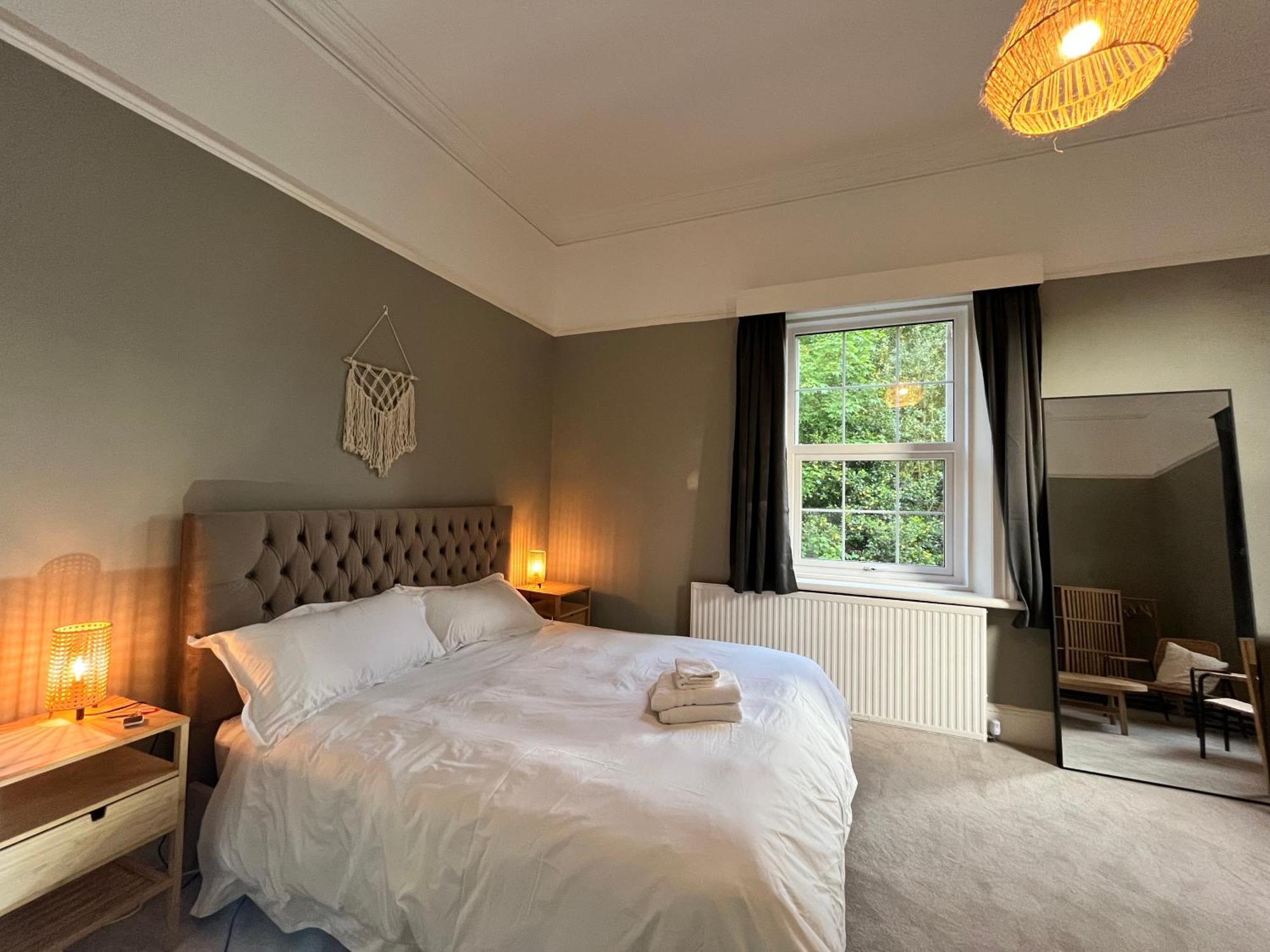 Mossley Hill Retreat *