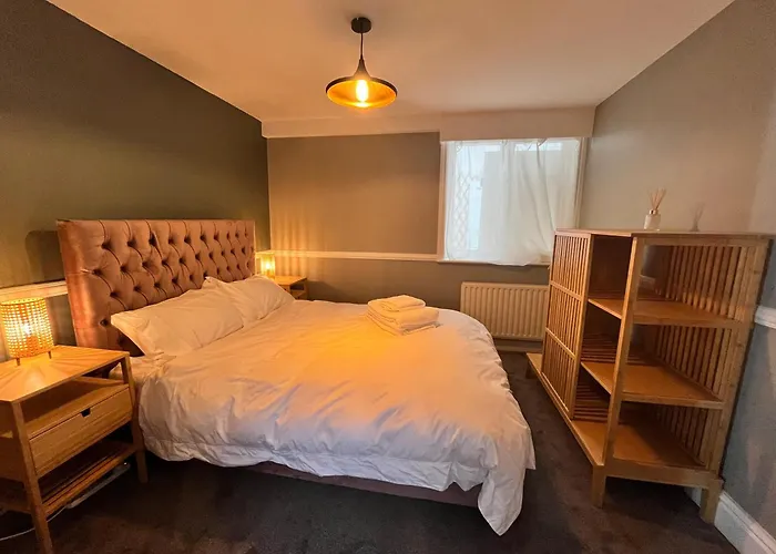 Mossley Hill Retreat
